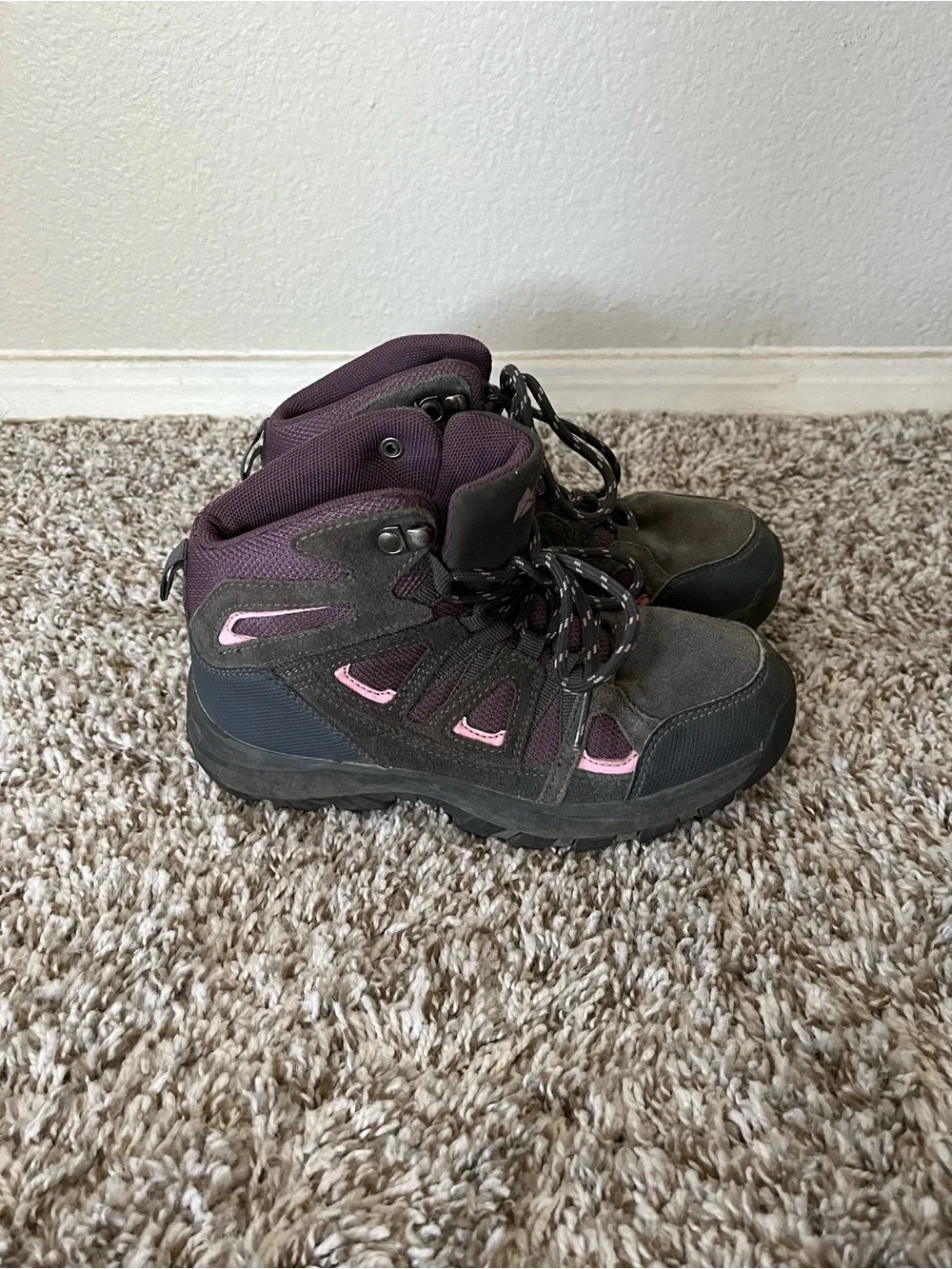 Denali Waterproof Hiking Boots with Pink/Purple Accents Girls Size 3